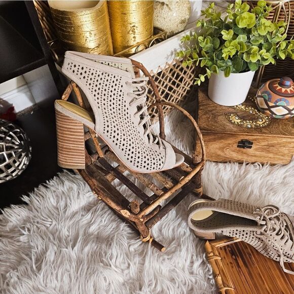 Marc Fisher Satire Lace Up Suede Leather Sandal. - Picture 12 of 14